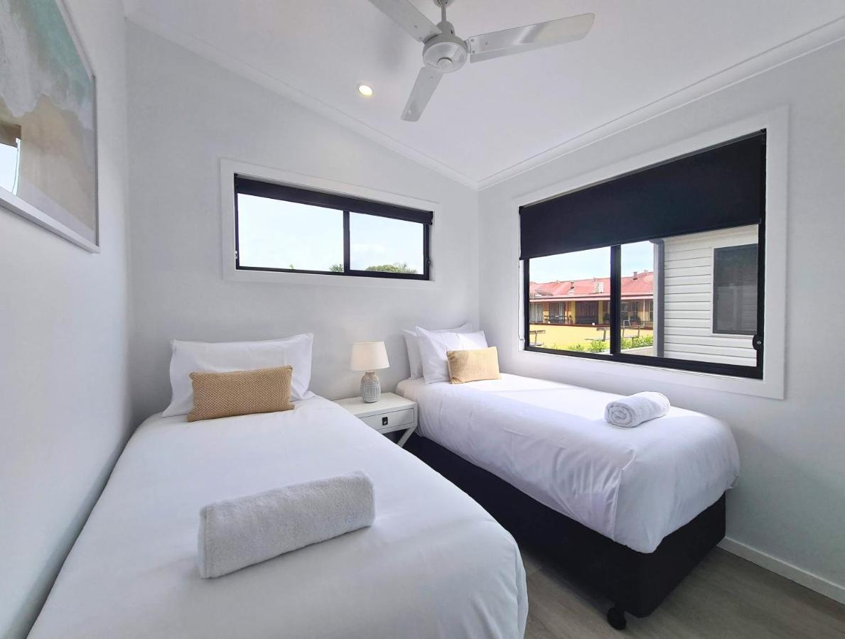 Club Byron Accommodation Byron Bay Esterno foto